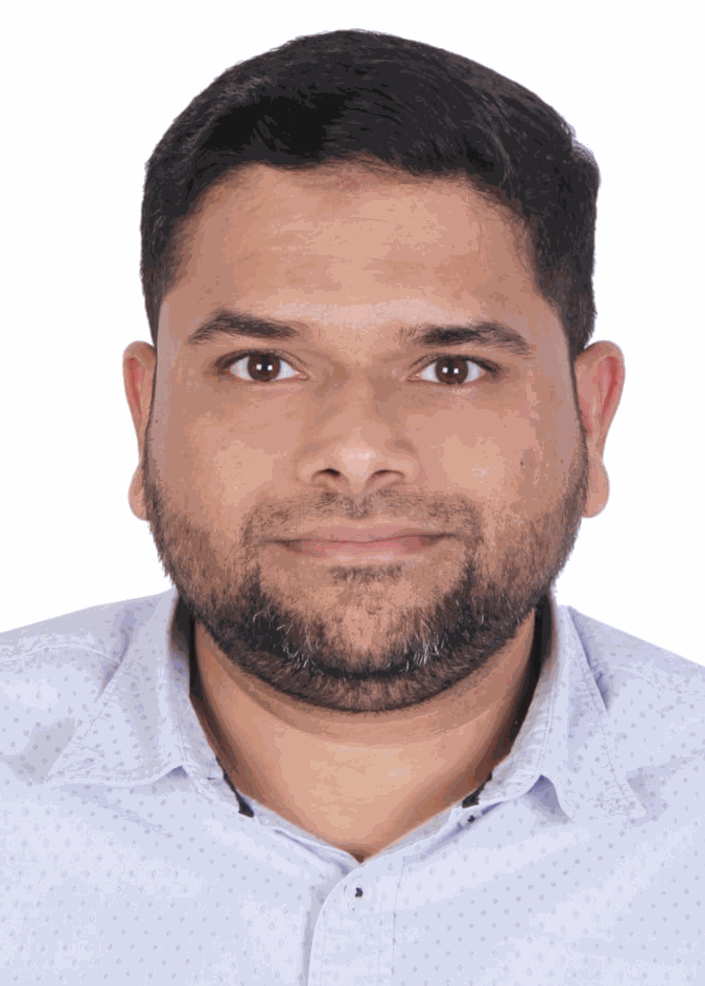 Pilgrim sharing heartfelt testimonial about their seamless, spiritually uplifting Hajj 2025 journey with dedicated care and premium services by Al Syed Tours.